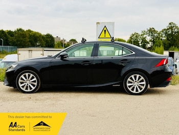 Used Lexus IS 2015 for sale - 76093101: Photo