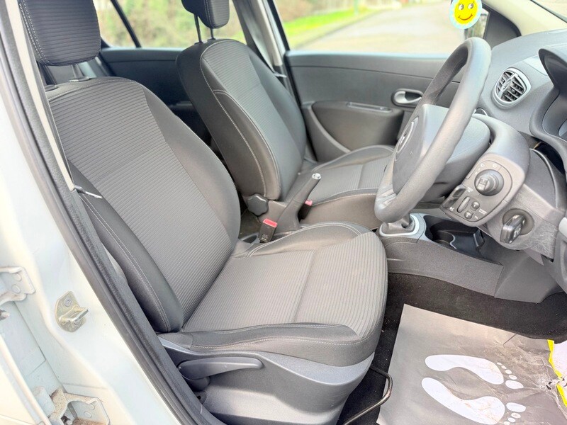 Used Renault Clio 2013 for sale - 77535636: Photo 12
