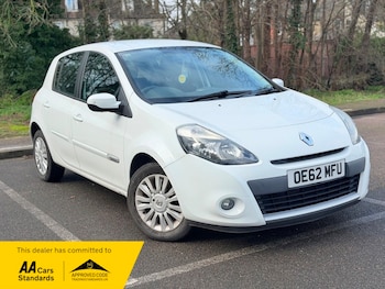 Used Renault Clio 2013 for sale - 77535636: Photo