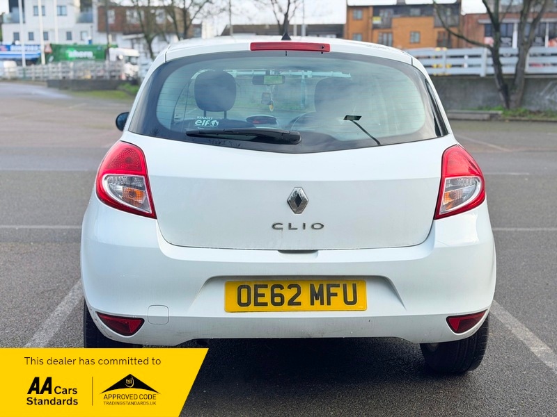Used Renault Clio 2013 for sale - 77535636: Photo 4