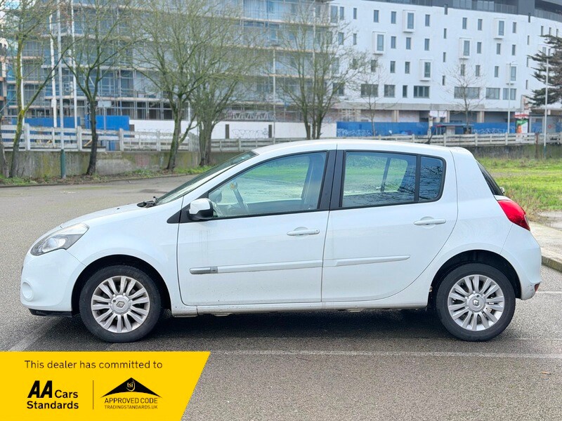 Used Renault Clio 2013 for sale - 77535636: Photo 6