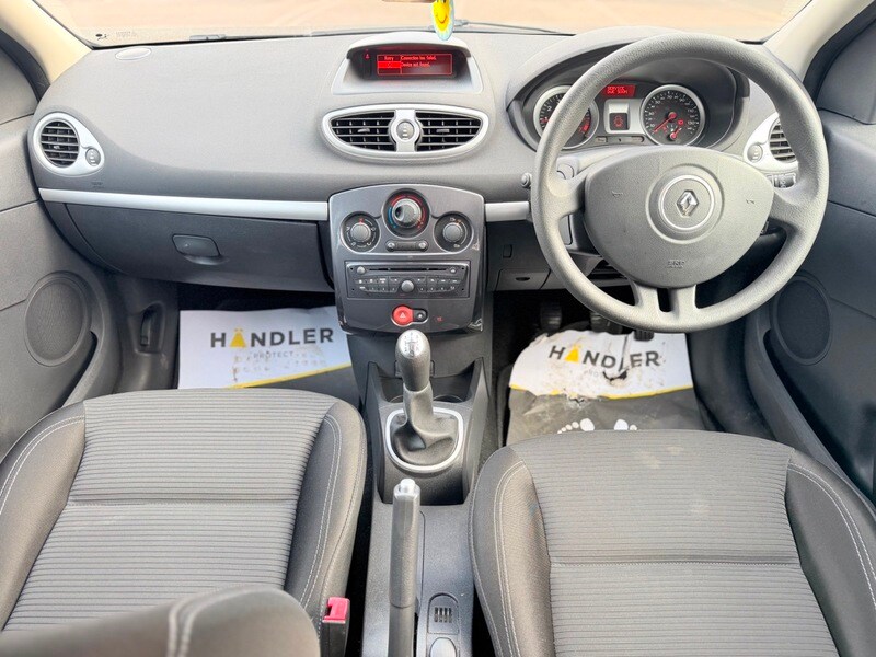 Used Renault Clio 2013 for sale - 77535636: Photo 9