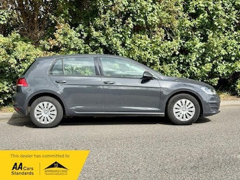 Used Volkswagen Golf 2013 for sale - 76057173: Photo