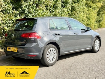 Used Volkswagen Golf 2013 for sale - 76057173: Photo