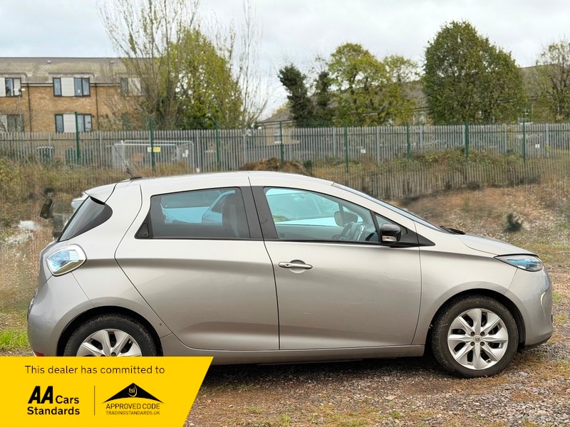 Used Renault Zoe 2014 for sale - 76751553: Photo 2