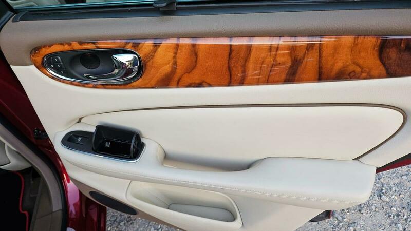 Used Jaguar XJ 2005 for sale - 76346132: Photo 18