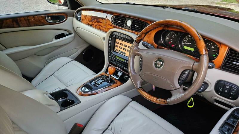 Used Jaguar XJ 2005 for sale - 76346132: Photo 7