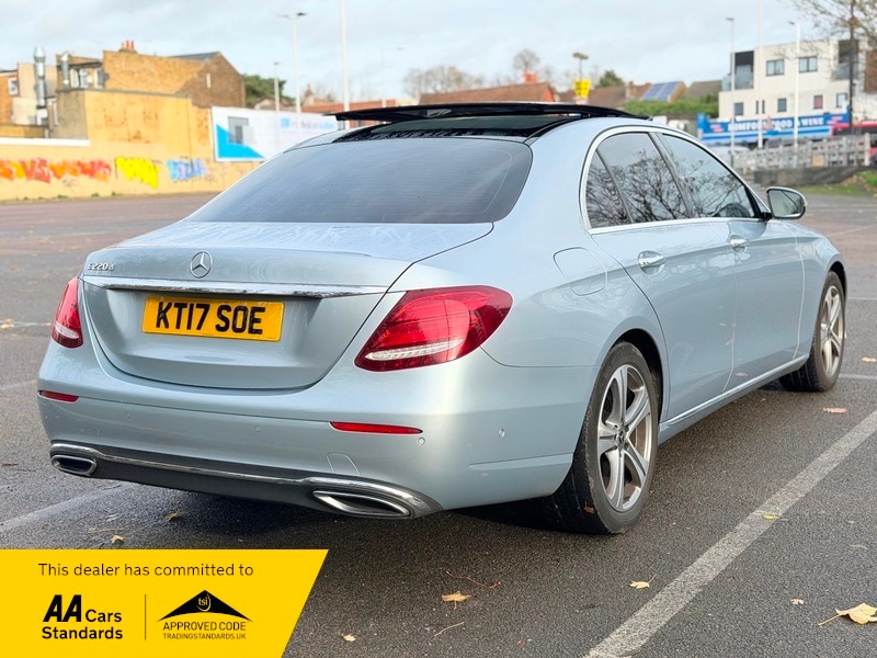 Used Mercedes-Benz E Class 2017 for sale - 77056518: Photo 3