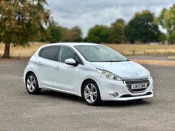 Used Peugeot 208 2013 for sale - 79565497: Photo