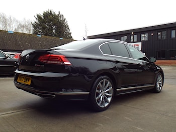 Used Volkswagen Passat 2017 for sale - 77769647: Photo