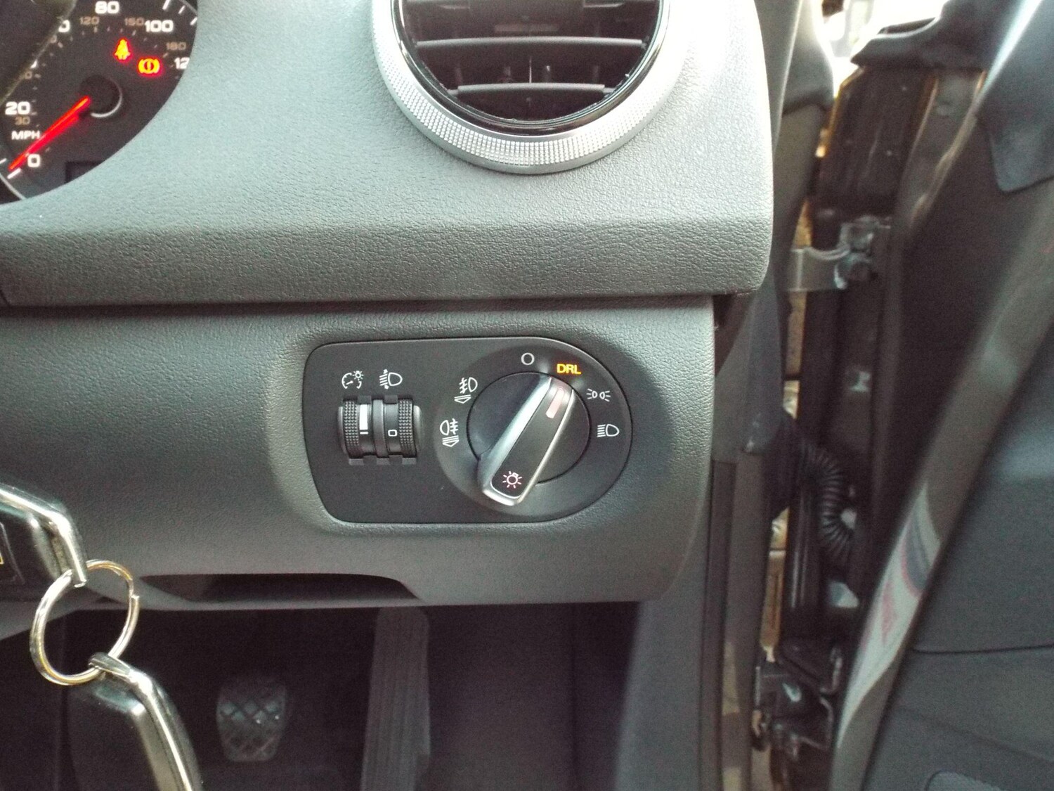 Used Audi A3 Cabriolet 2012 for sale - 76388784: Photo 30