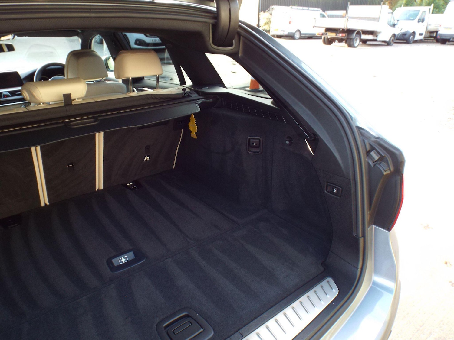 Used BMW 5 Series 2018 for sale - 77120047: Photo 30