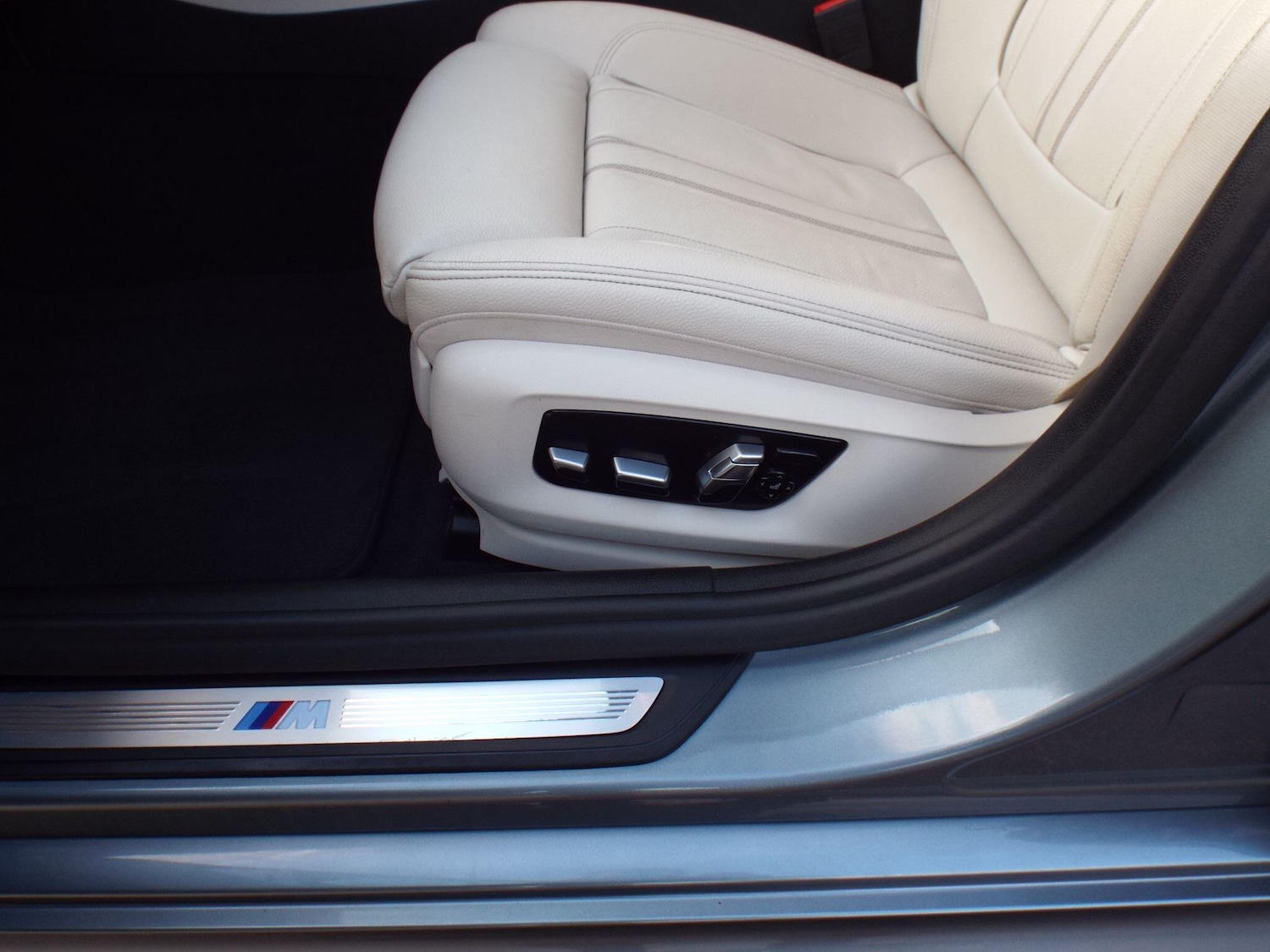 Used BMW 5 Series 2018 for sale - 77120047: Photo 35