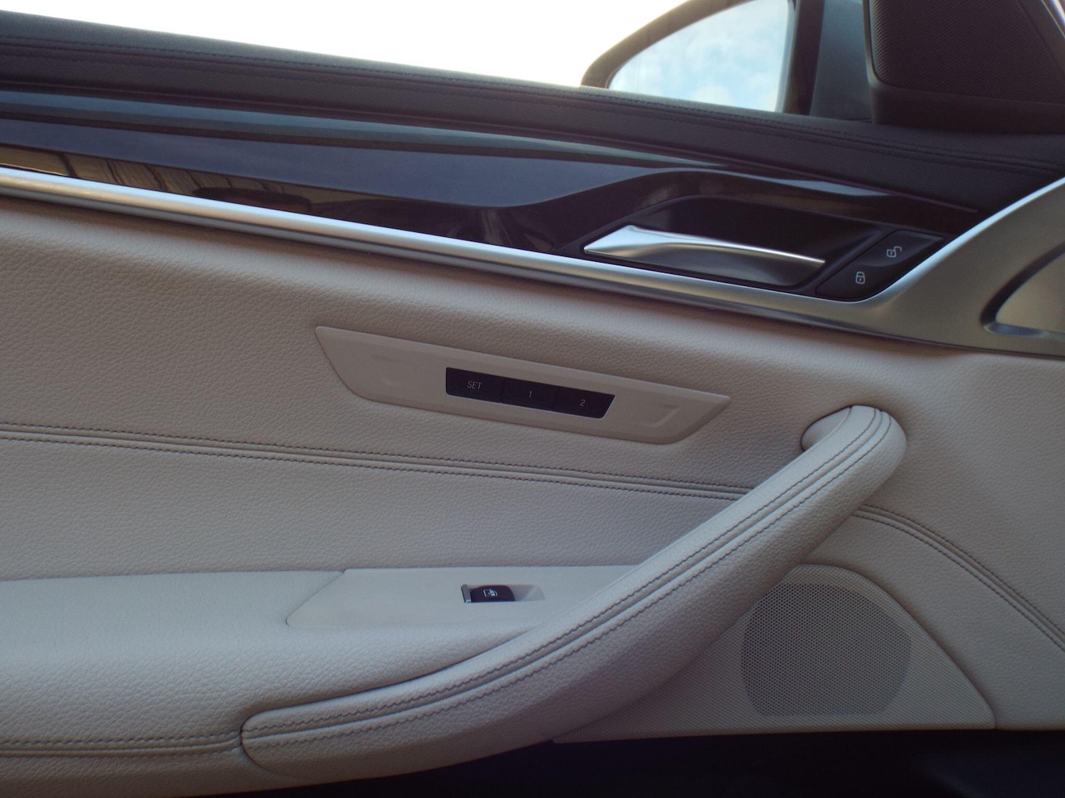 Used BMW 5 Series 2018 for sale - 77120047: Photo 38