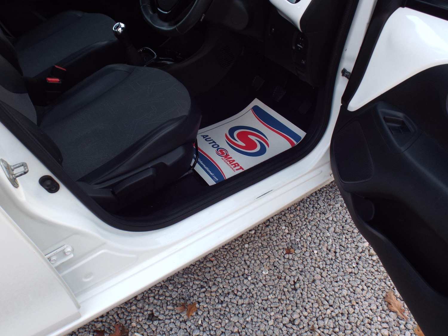 Used Toyota AYGO 2015 for sale - 76326084: Photo 21