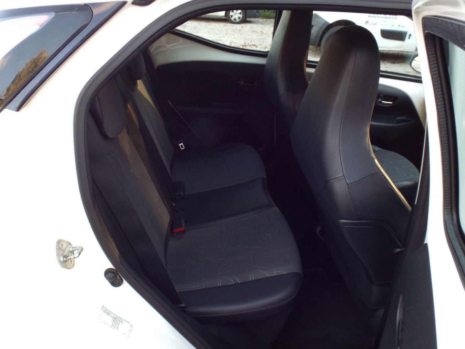 Used Toyota AYGO 2015 for sale - 76326084: Photo 23