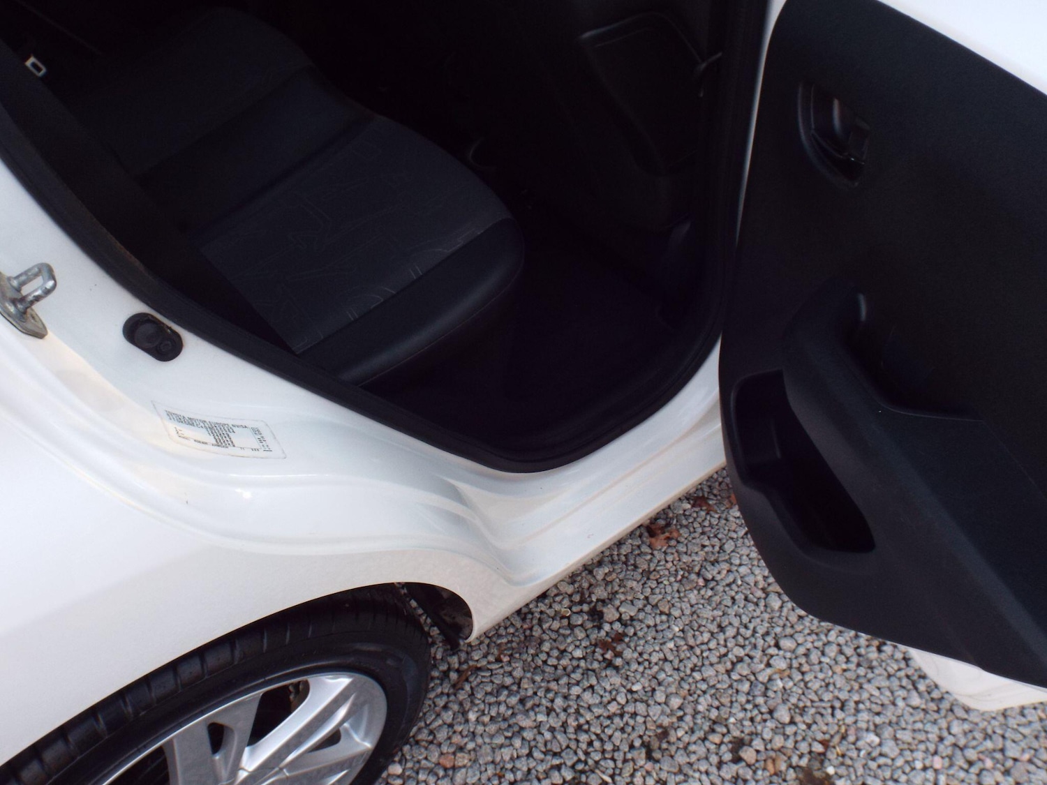 Used Toyota AYGO 2015 for sale - 76326084: Photo 24