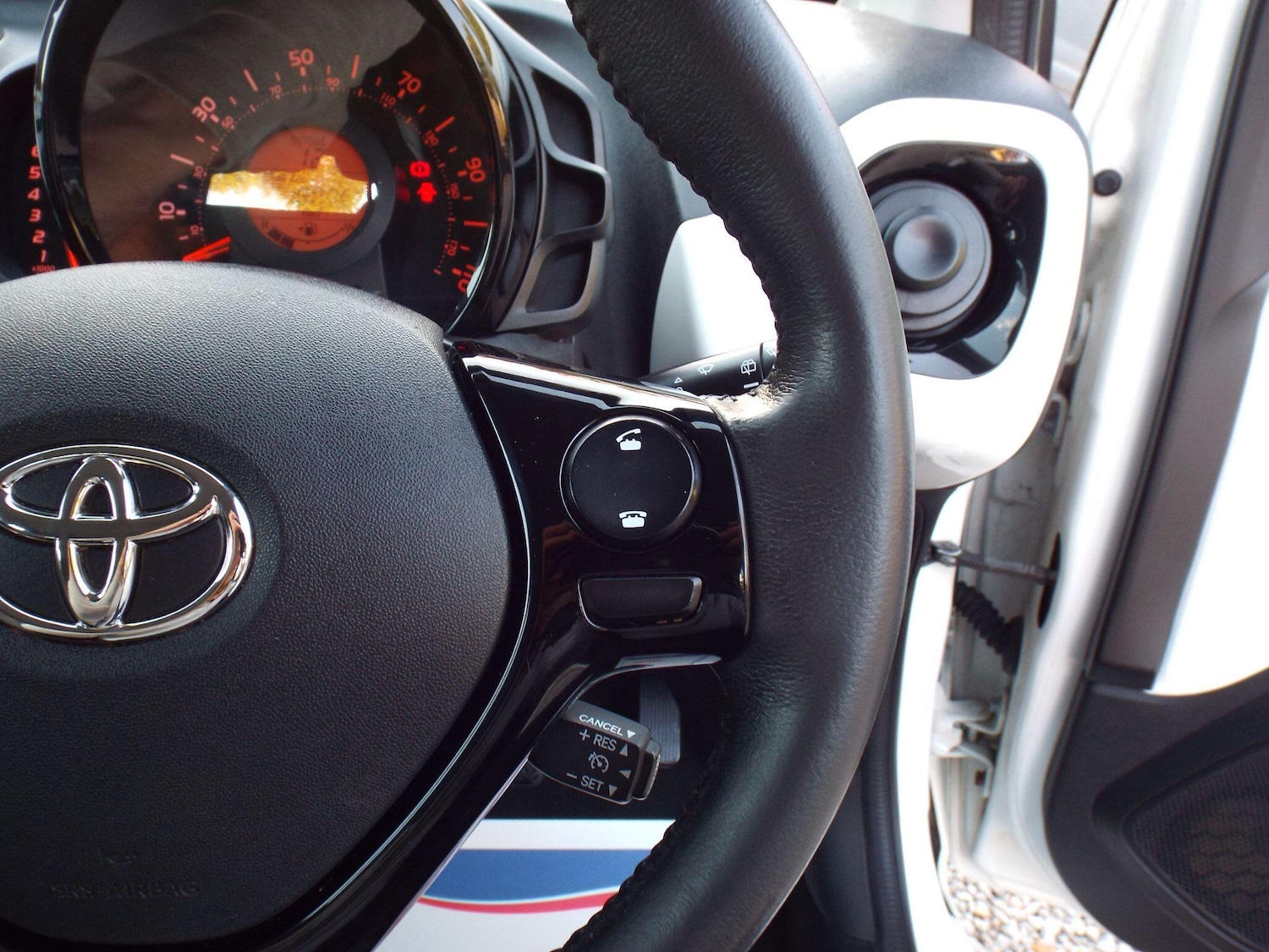 Used Toyota AYGO 2015 for sale - 76326084: Photo 35