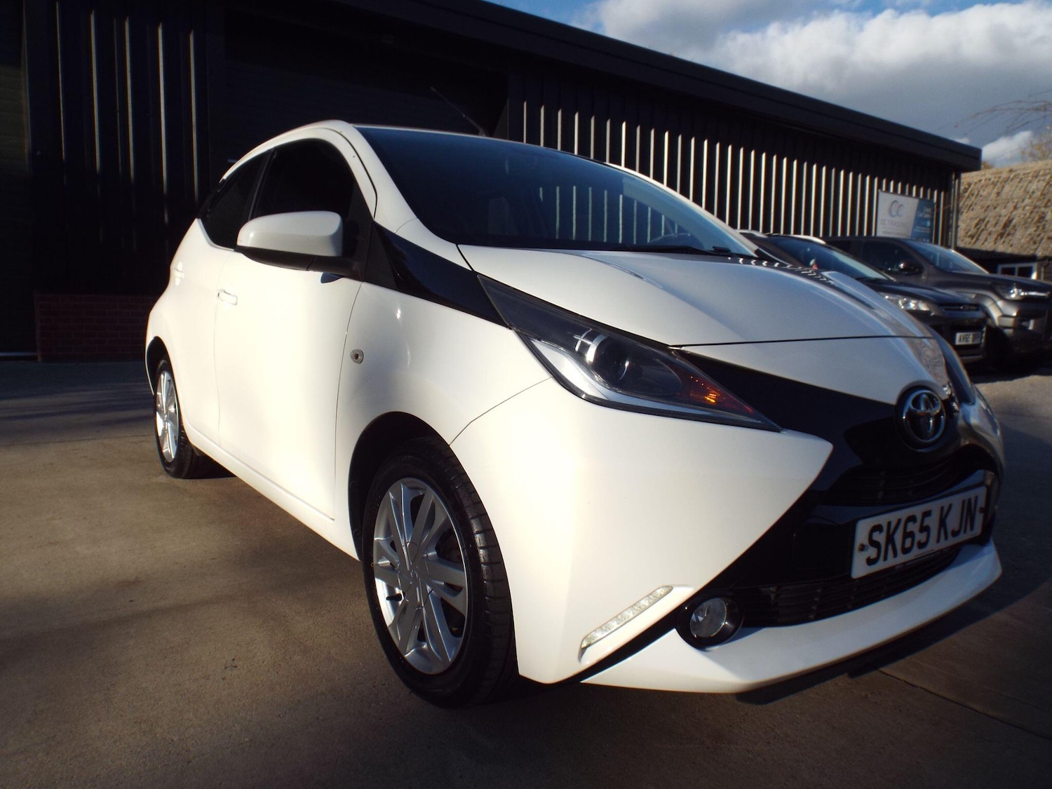 Used Toyota AYGO 2015 for sale - 76326084: Photo 39