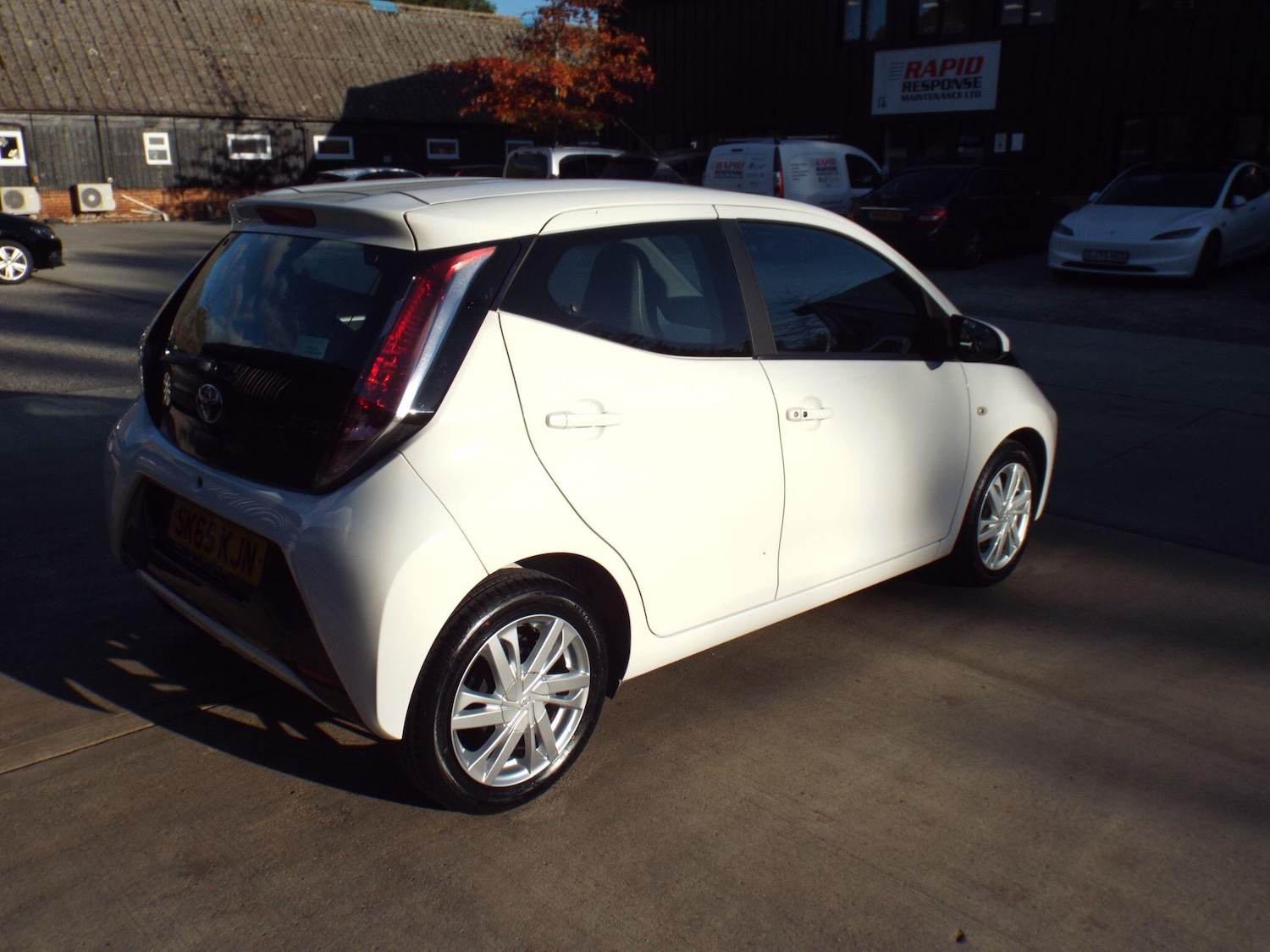 Used Toyota AYGO 2015 for sale - 76326084: Photo 4