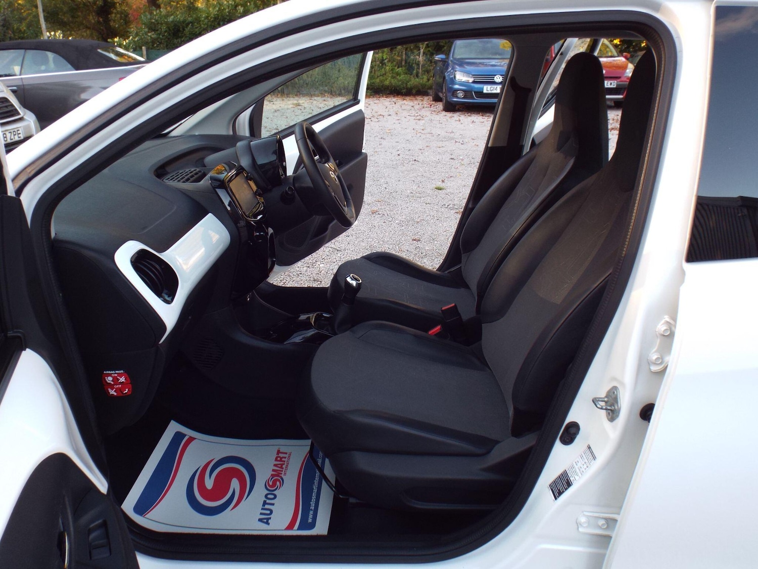 Used Toyota AYGO 2015 for sale - 76326084: Photo 8