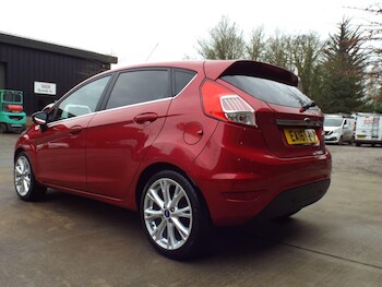 Used Ford Fiesta 2016 for sale - 77737679: Photo