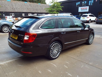 Used Skoda Superb 2014 for sale - 75657794: Photo
