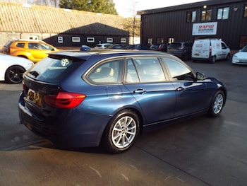 Used BMW 3 Series 2016 for sale - 76765130: Photo