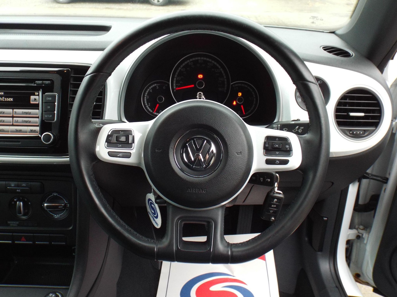 Used Volkswagen Beetle 2014 for sale - 76886247: Photo 12