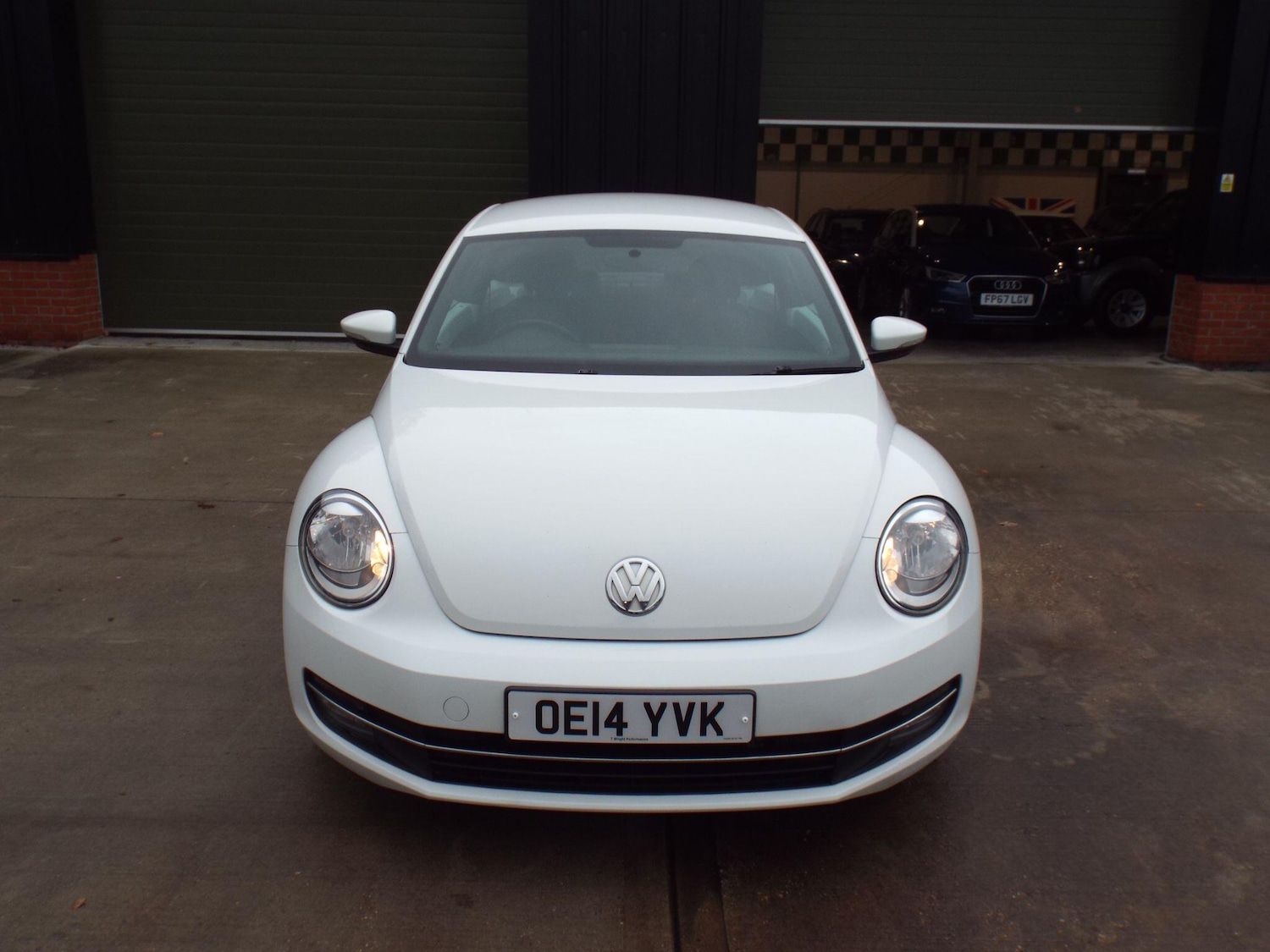 Used Volkswagen Beetle 2014 for sale - 76886247: Photo 14