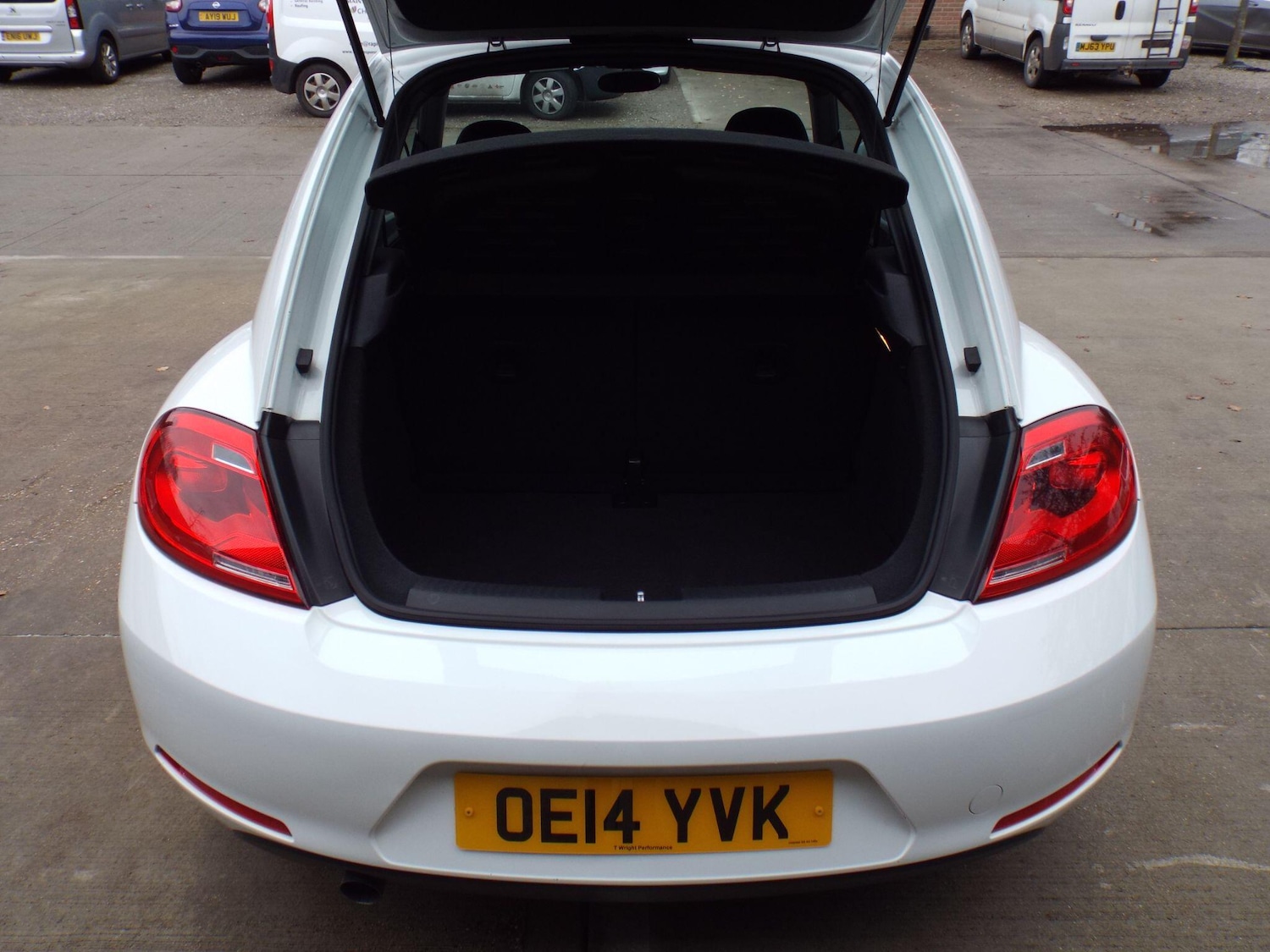 Used Volkswagen Beetle 2014 for sale - 76886247: Photo 22