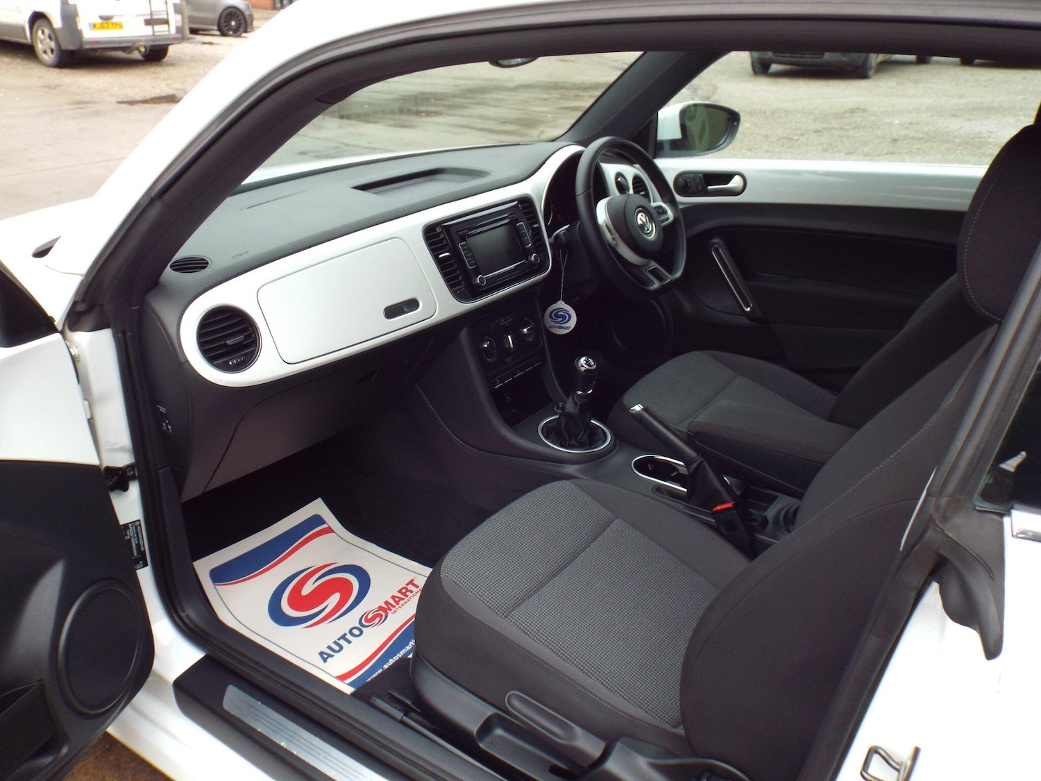 Used Volkswagen Beetle 2014 for sale - 76886247: Photo 24