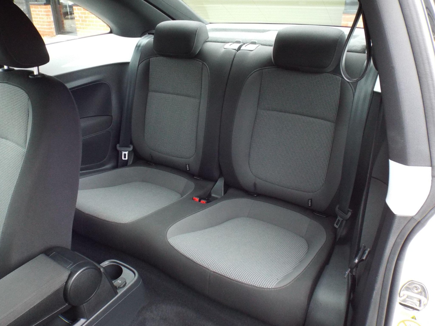 Used Volkswagen Beetle 2014 for sale - 76886247: Photo 27