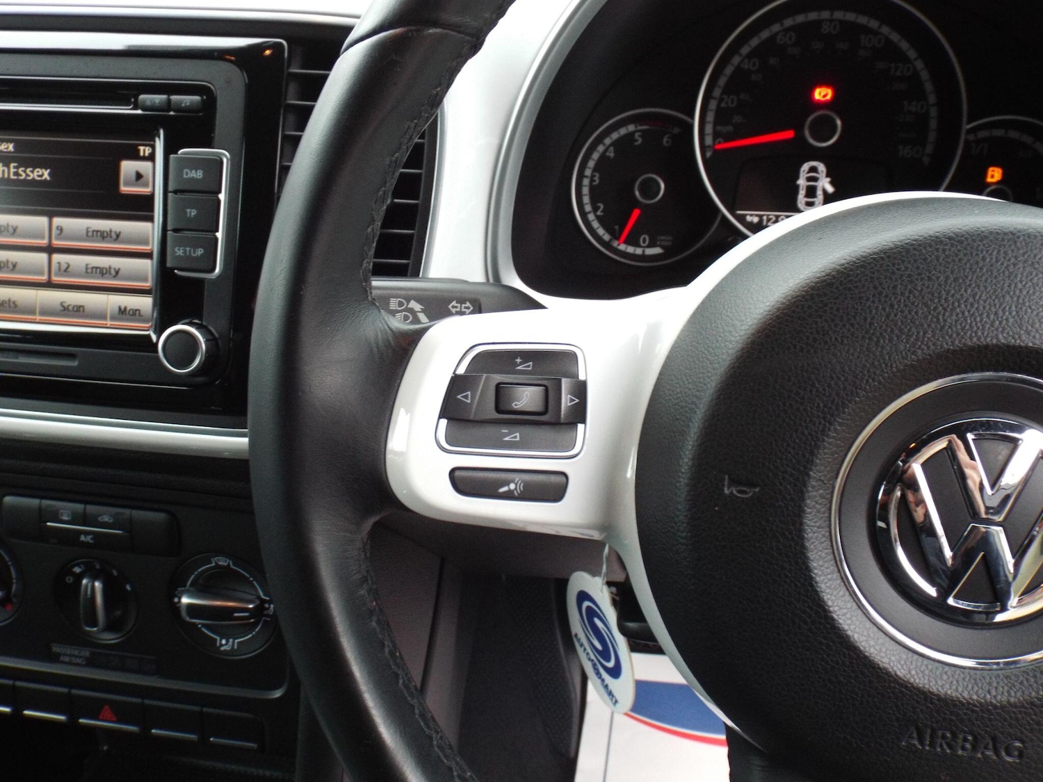 Used Volkswagen Beetle 2014 for sale - 76886247: Photo 31