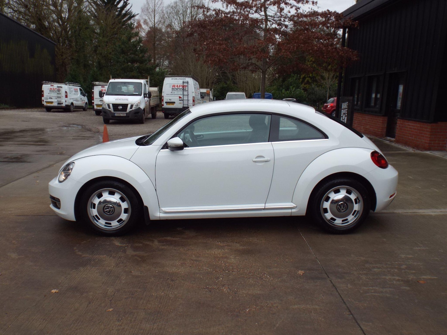 Used Volkswagen Beetle 2014 for sale - 76886247: Photo 5