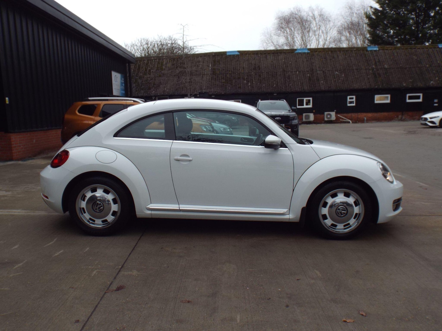Used Volkswagen Beetle 2014 for sale - 76886247: Photo 6