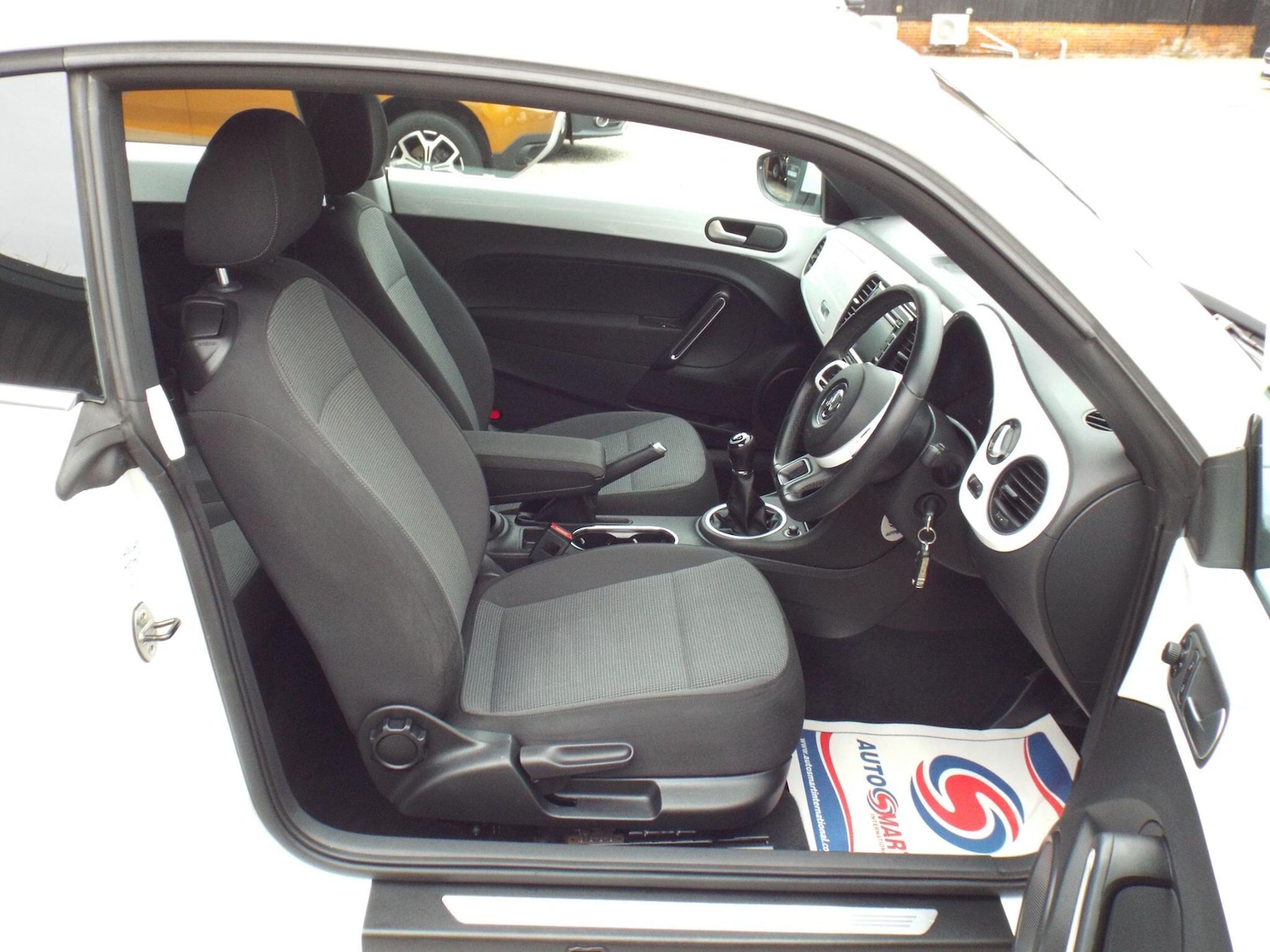 Used Volkswagen Beetle 2014 for sale - 76886247: Photo 7