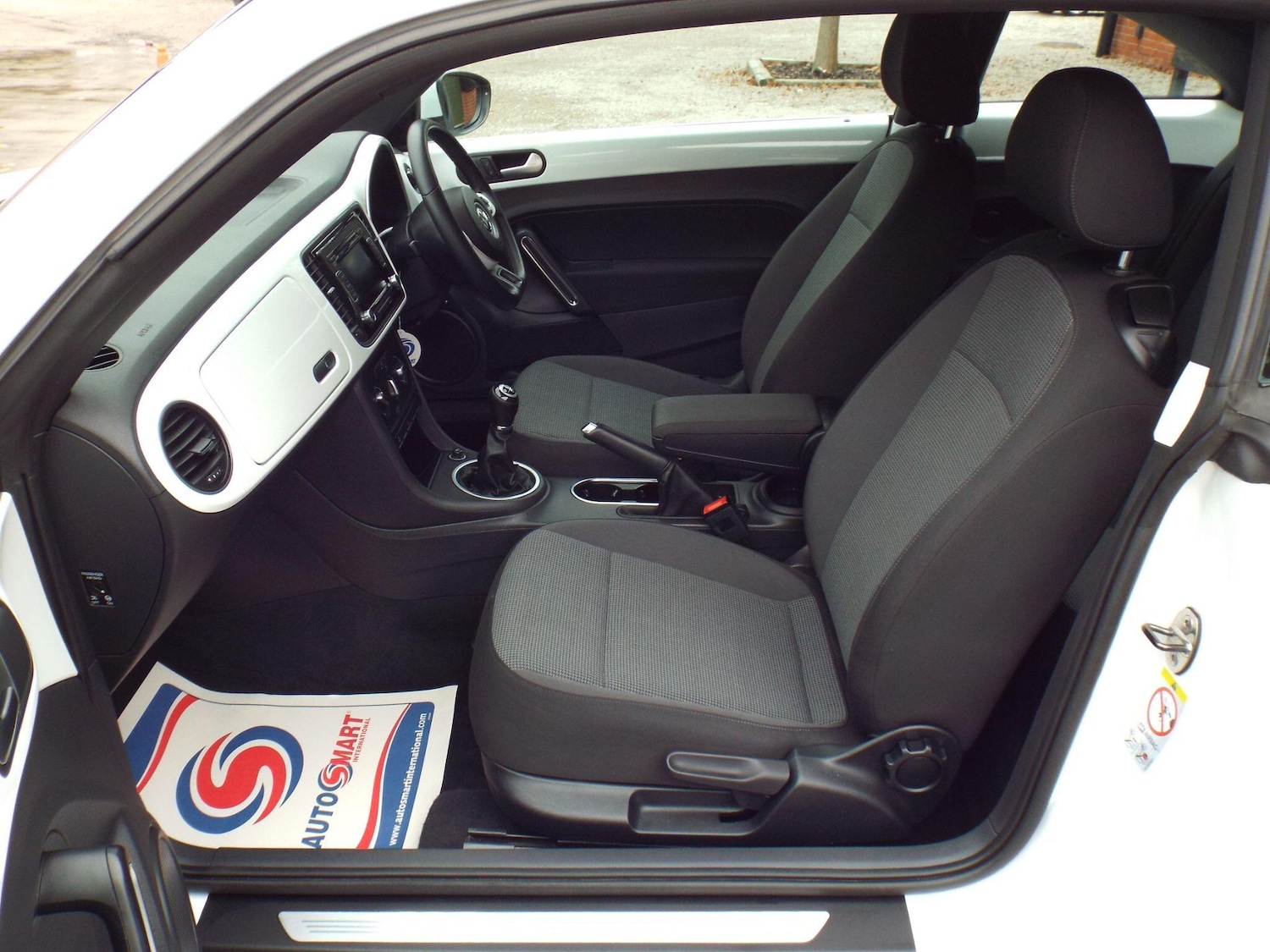 Used Volkswagen Beetle 2014 for sale - 76886247: Photo 8