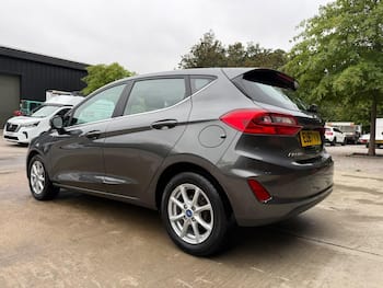 Used Ford Fiesta 2017 for sale - 79847436: Photo