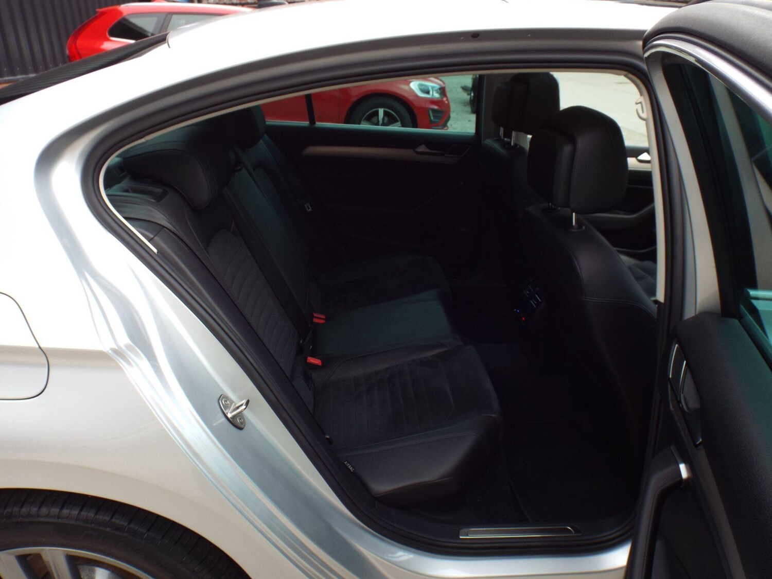 Used Volkswagen Passat 2019 for sale - 76283176: Photo 24