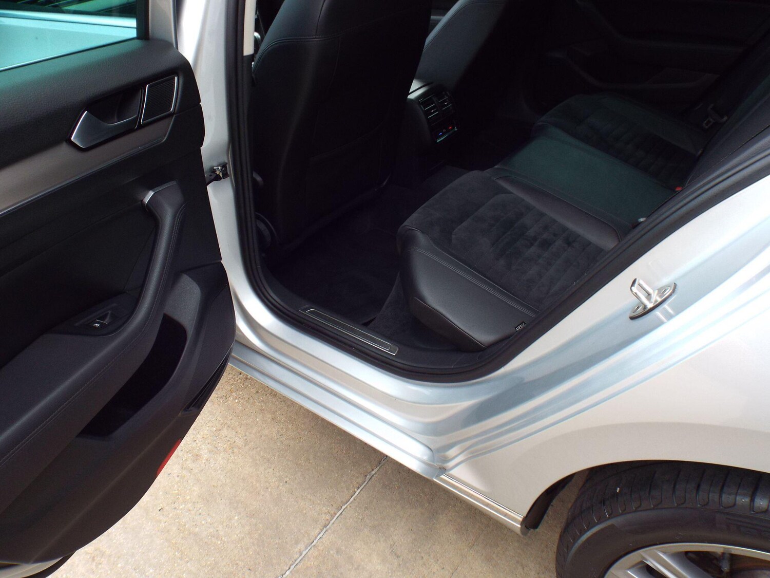 Used Volkswagen Passat 2019 for sale - 76283176: Photo 29