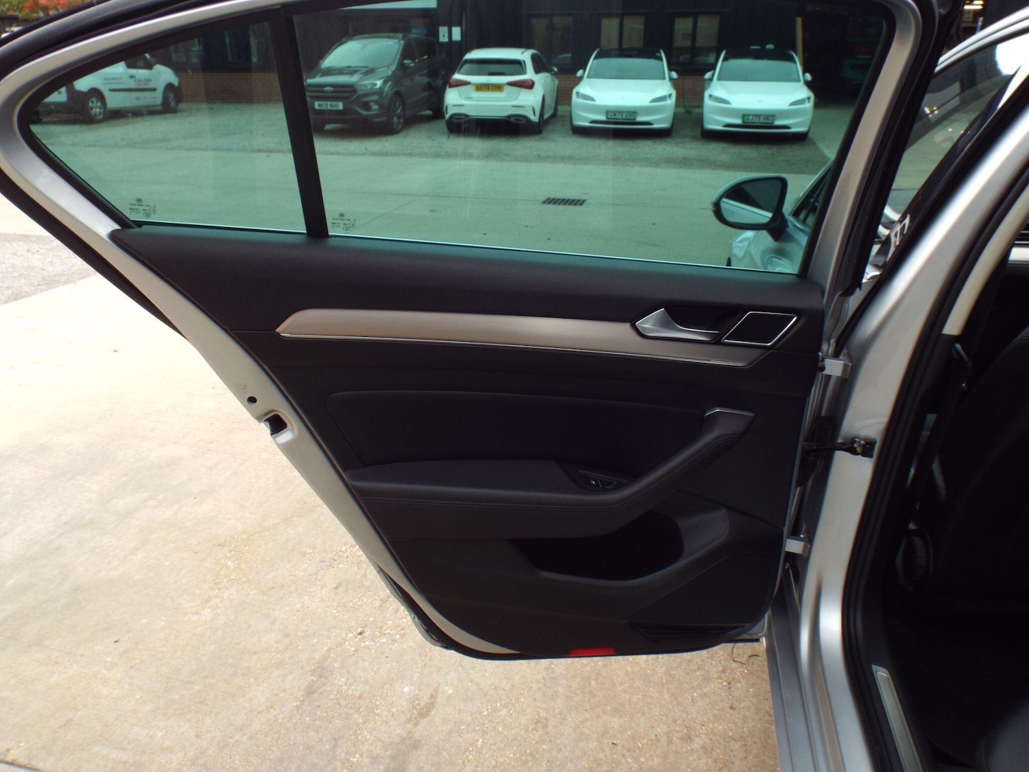 Used Volkswagen Passat 2019 for sale - 76283176: Photo 30