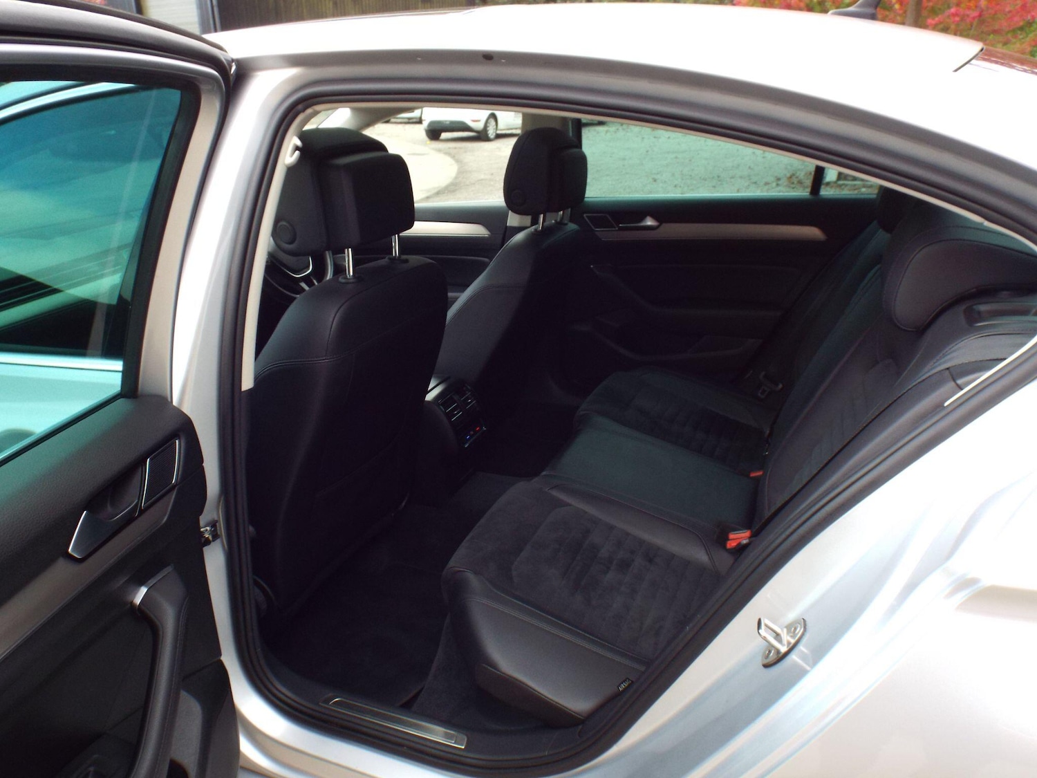 Used Volkswagen Passat 2019 for sale - 76283176: Photo 9