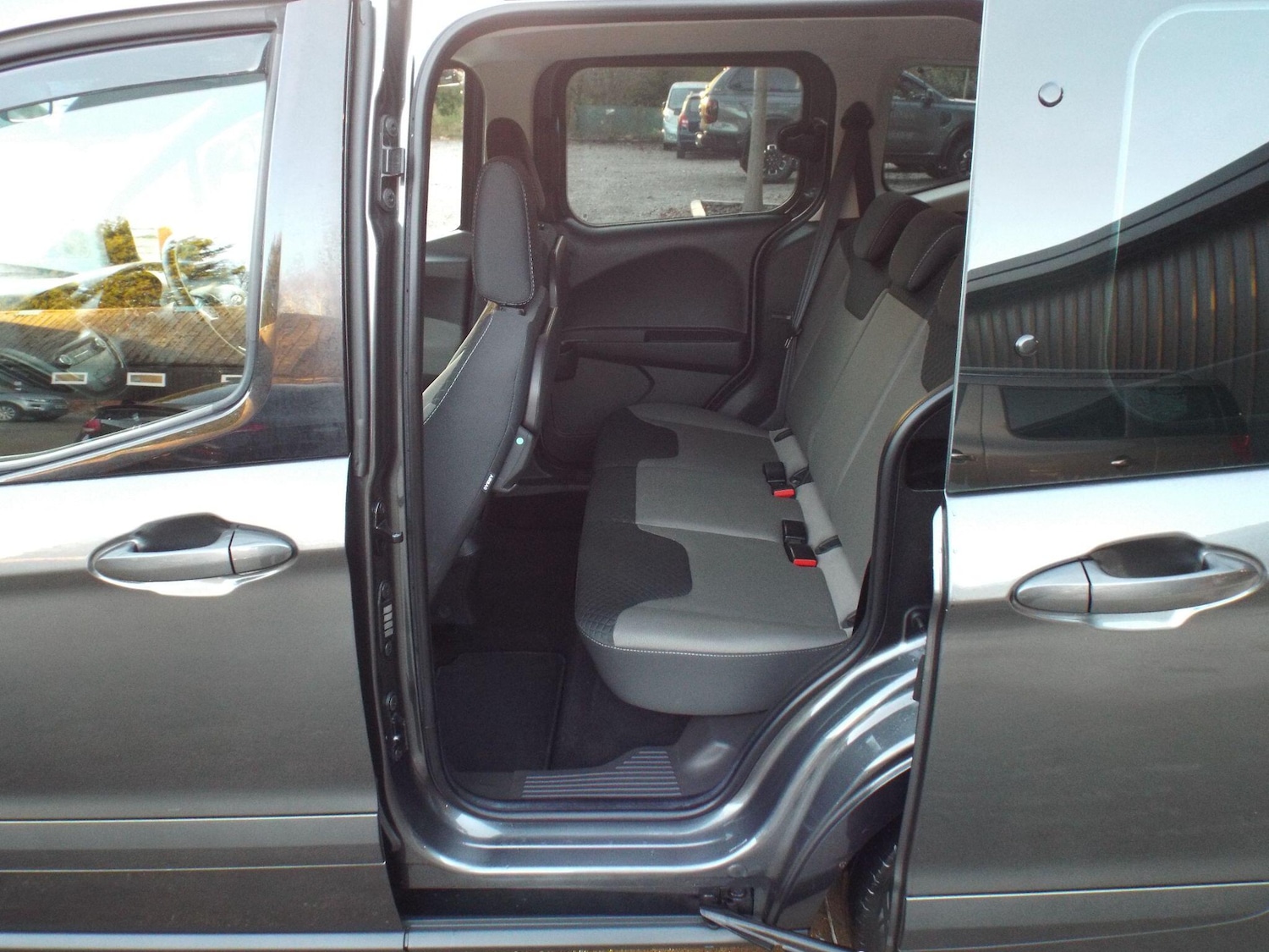 Used Ford Tourneo Courier 2019 for sale - 76714900: Photo 26