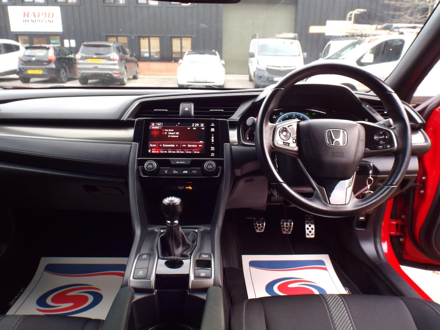 Used Honda Civic 2017 for sale - 76993392: Photo 10