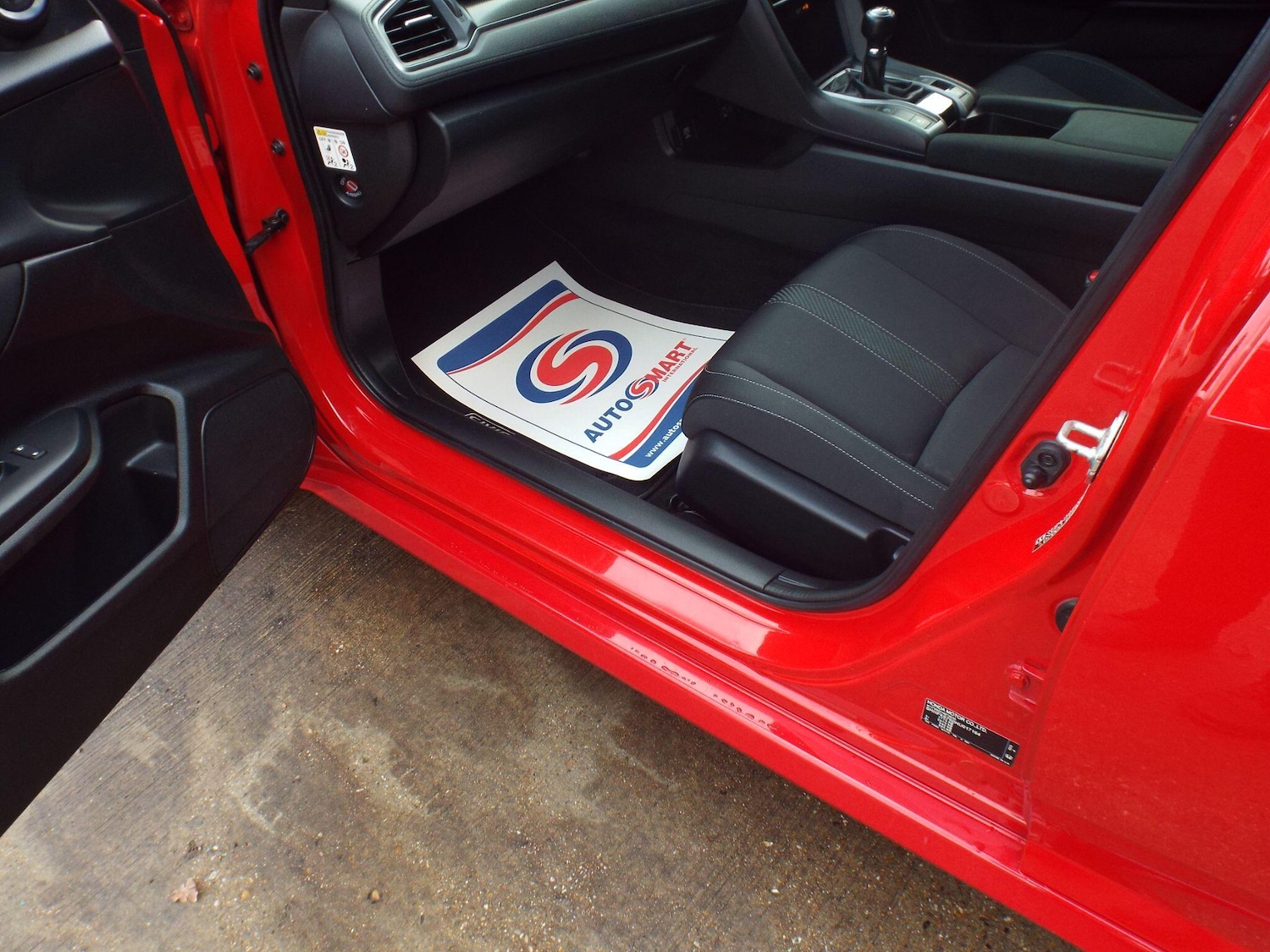 Used Honda Civic 2017 for sale - 76993392: Photo 29