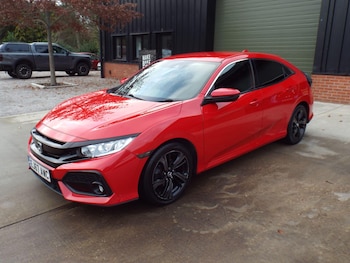 Used Honda Civic 2017 for sale - 76993392: Photo