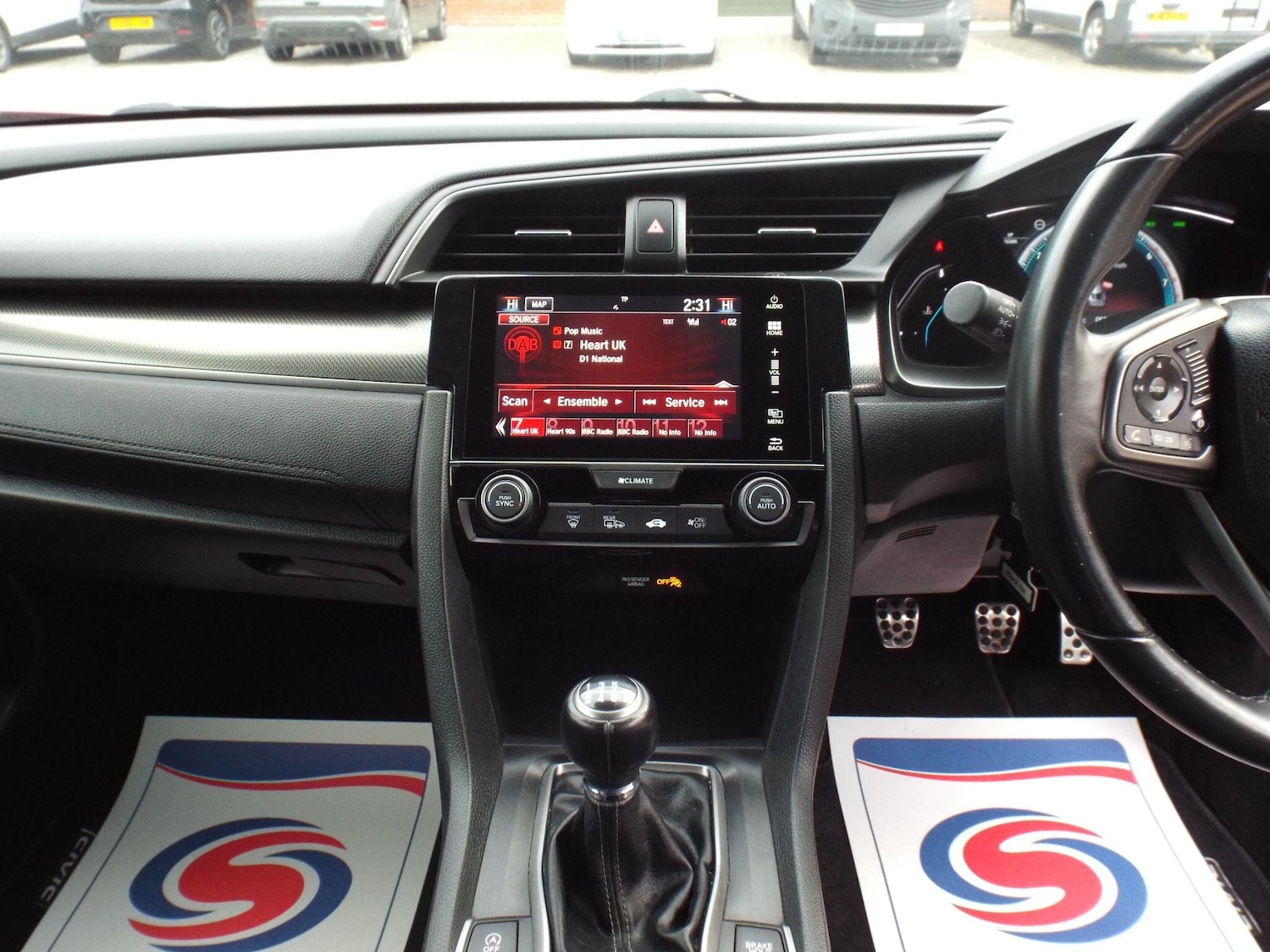 Used Honda Civic 2017 for sale - 76993392: Photo 31