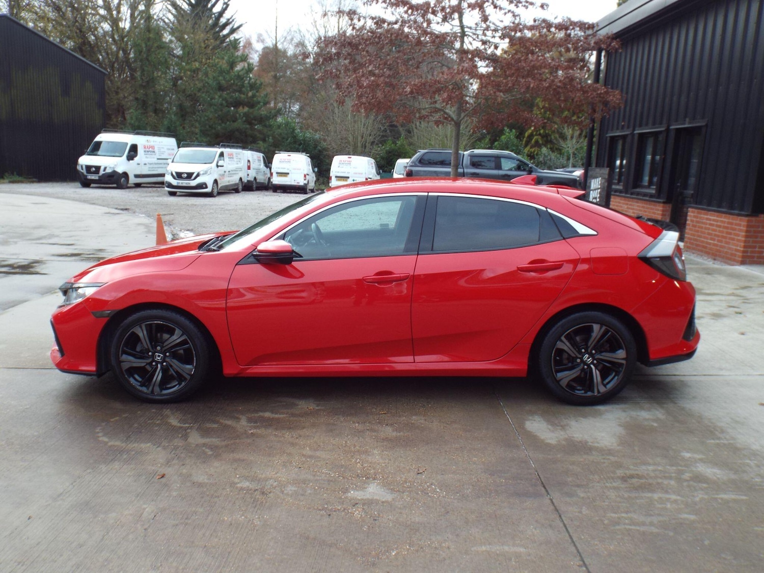 Used Honda Civic 2017 for sale - 76993392: Photo 5