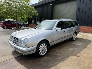 Used Mercedes-Benz E Class 1997 for sale - 78910679: Photo